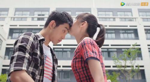 91情侣国产,揭秘网络红人背后的爱情故事  第2张